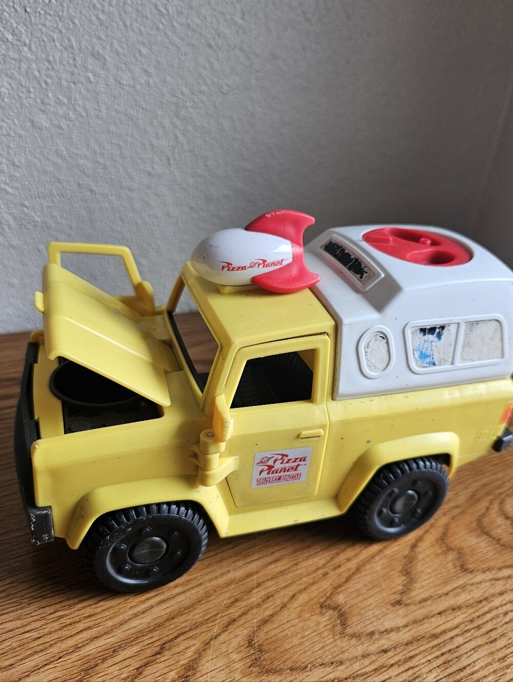 4/$10 Pizza Planet Toy Story Imaginext Truck Disney Well Worn